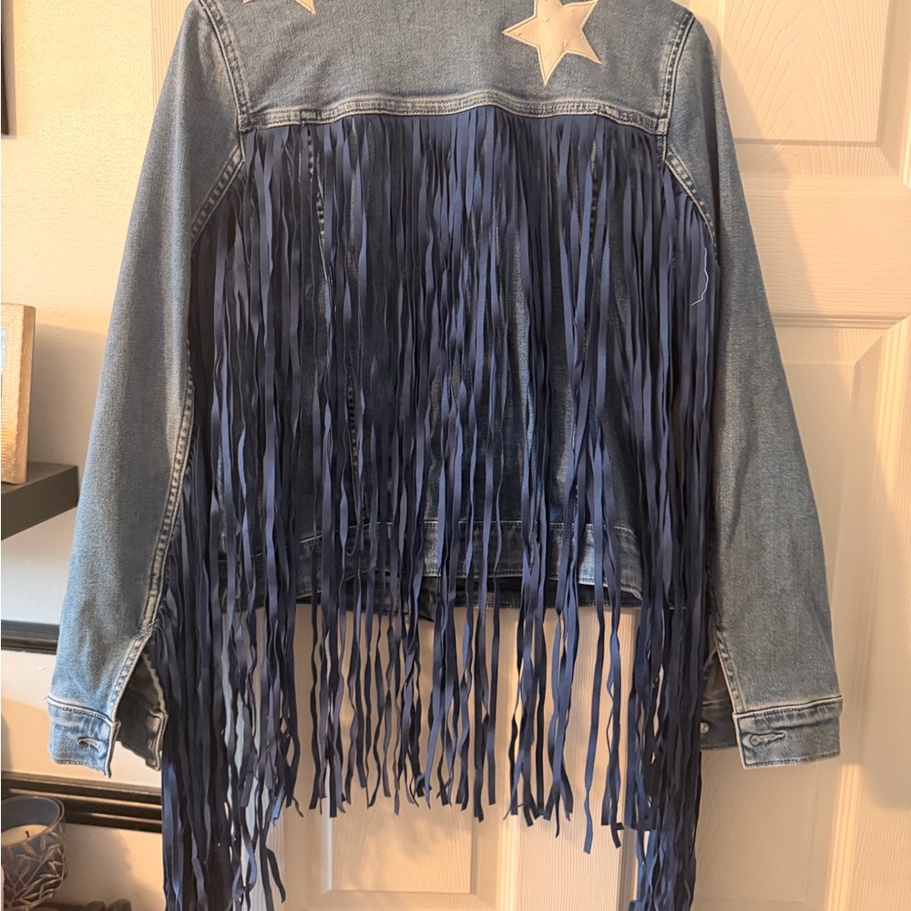Idyllwind Blue Denim Stars and Fringe Jean Jacket - Picture 5 of 14